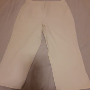 Faded Glory White Stretch Capris Size Large